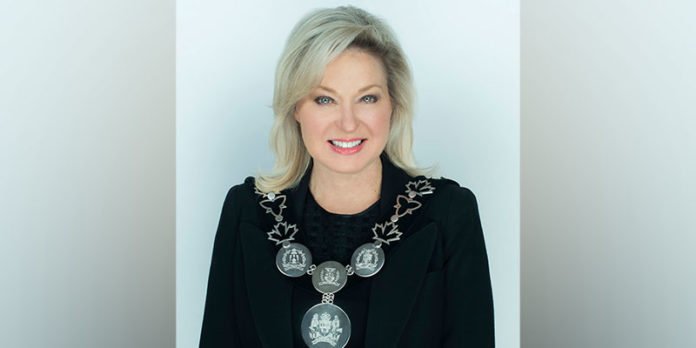 redfm_Mayor-Bonnie-Crombie_post
